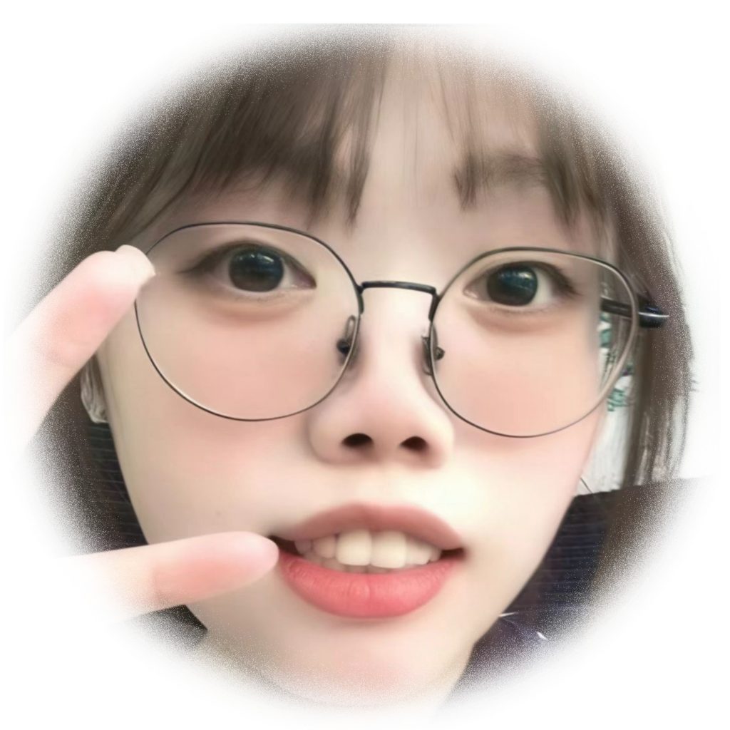梅秋萍个人照片